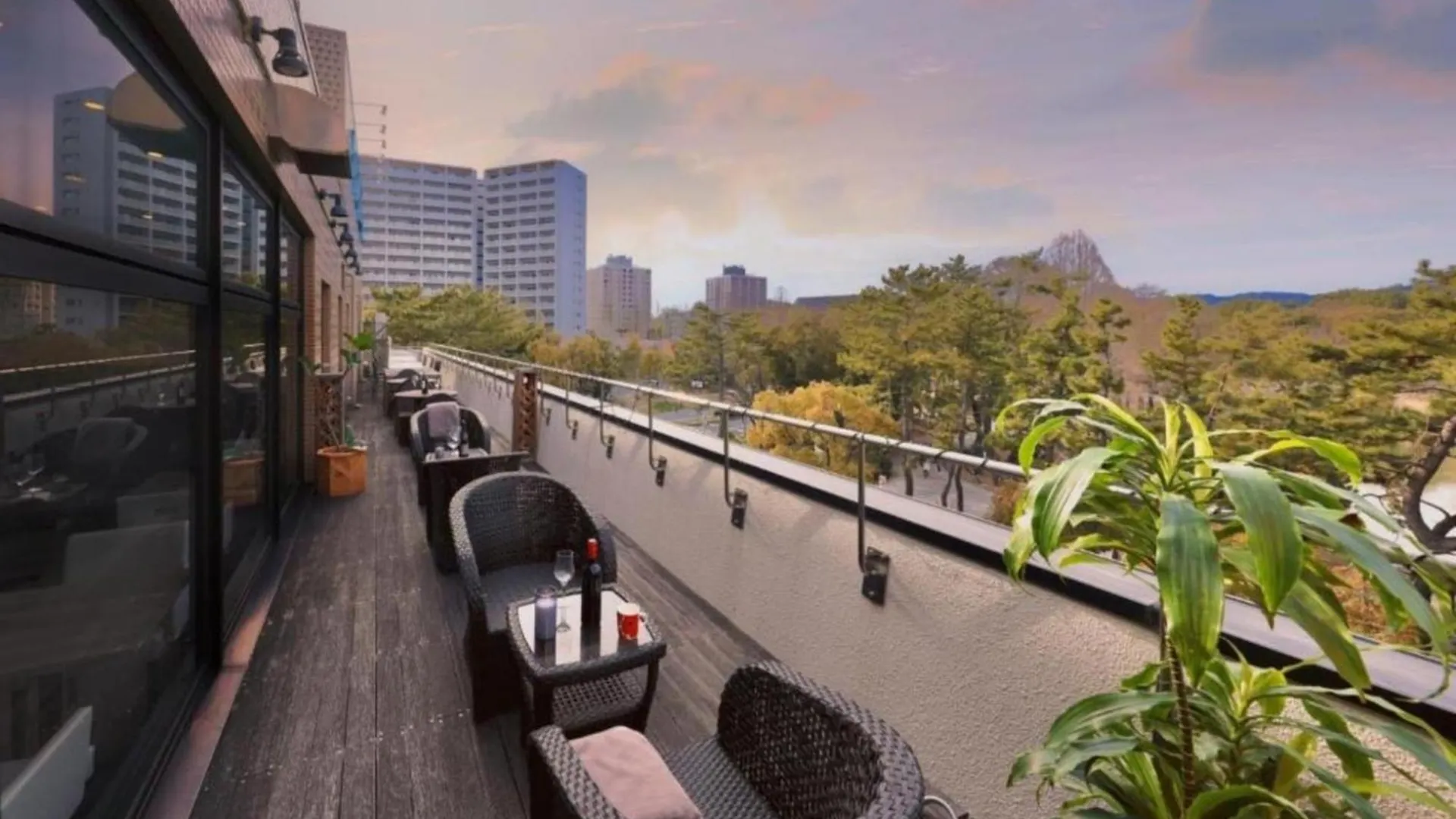 Minamisenri Crystal Hotel - Vacation Stay 78148V Suita Japan